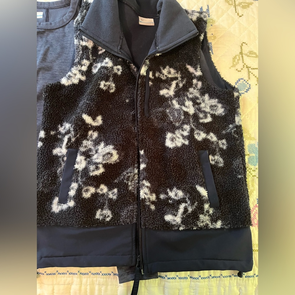 Columbia Long Sleeve & Vest
